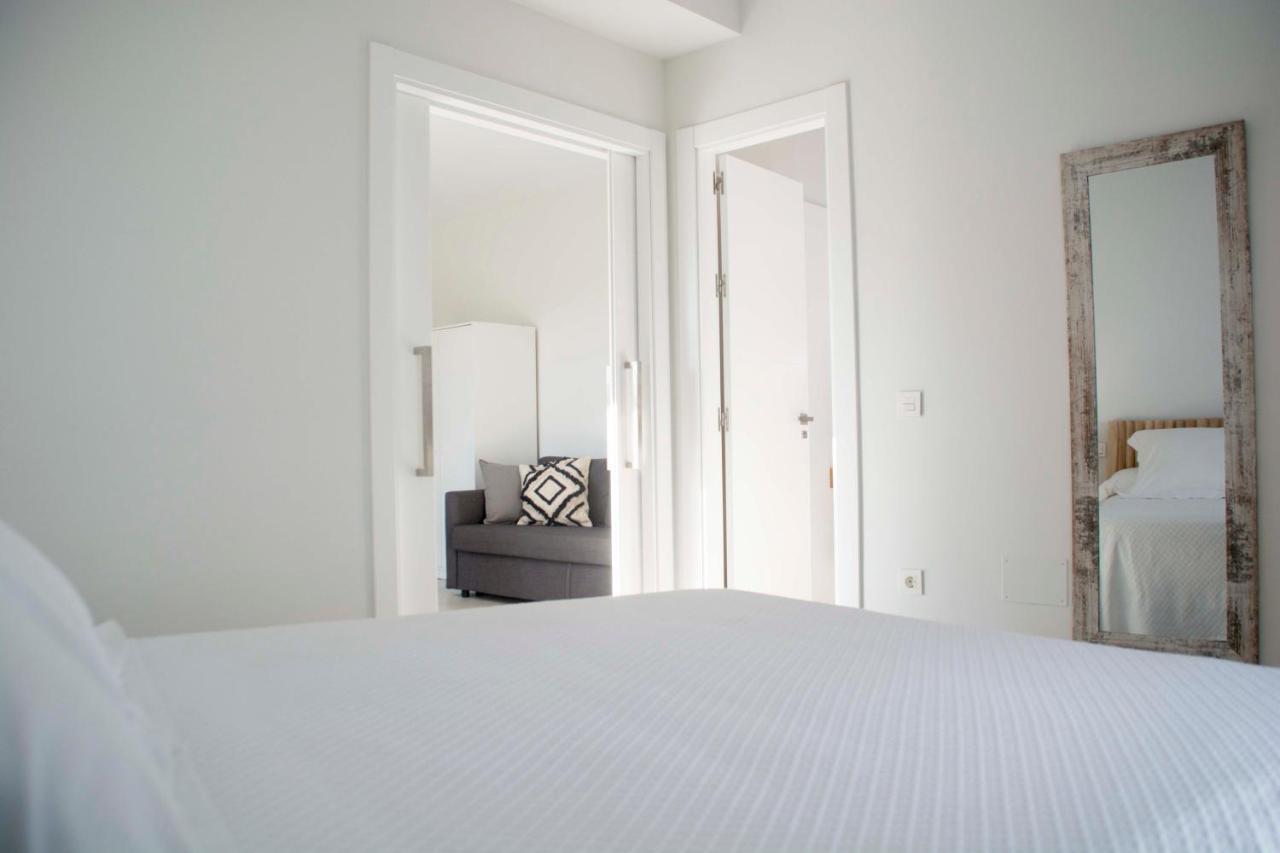 Apartamentos Madreselva Fernan Perez المظهر الخارجي الصورة
