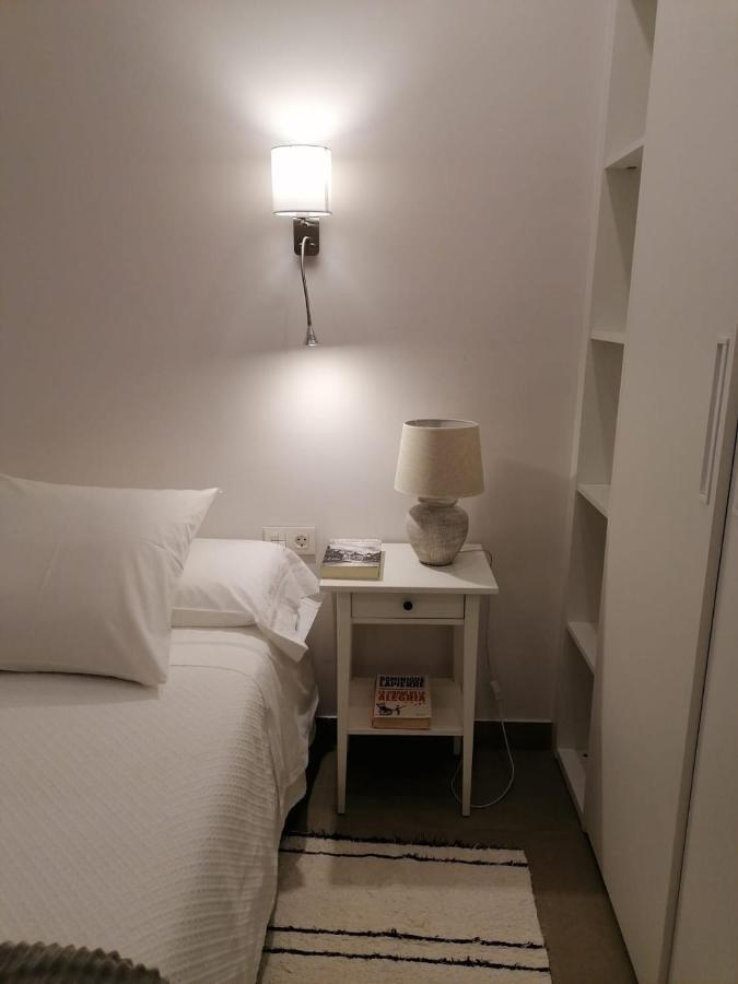 Apartamentos Madreselva Fernan Perez المظهر الخارجي الصورة