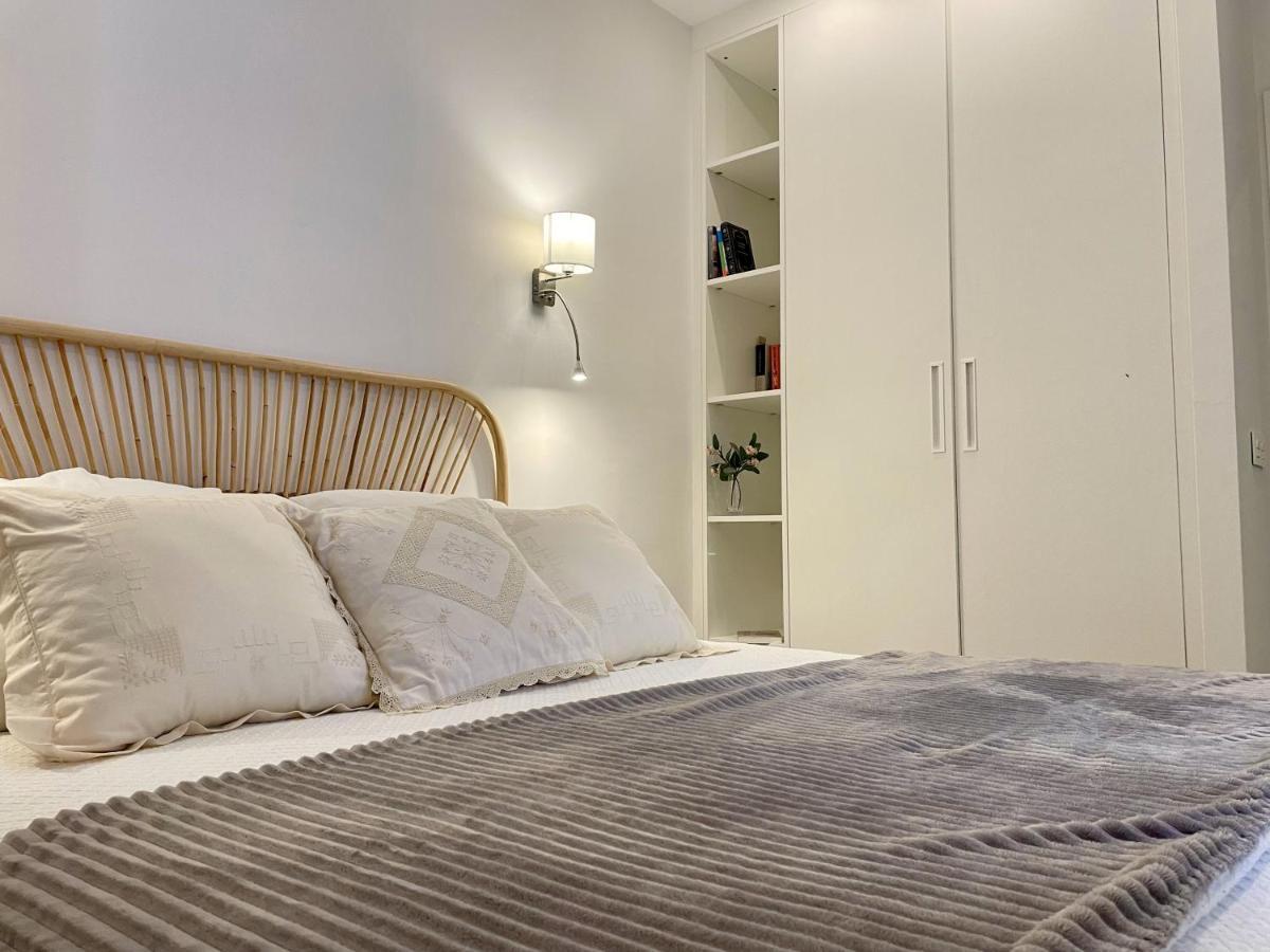 Apartamentos Madreselva Fernan Perez المظهر الخارجي الصورة
