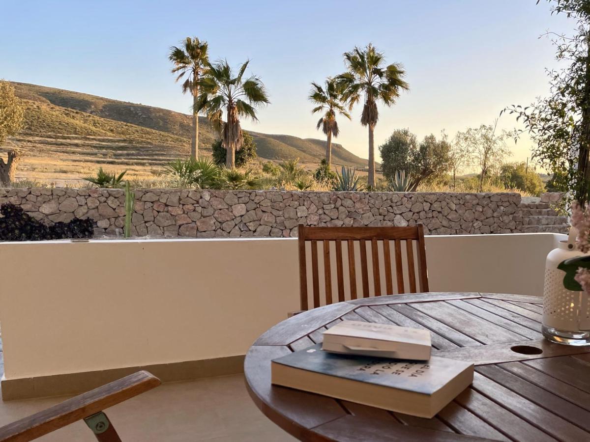 Apartamentos Madreselva Fernan Perez المظهر الخارجي الصورة