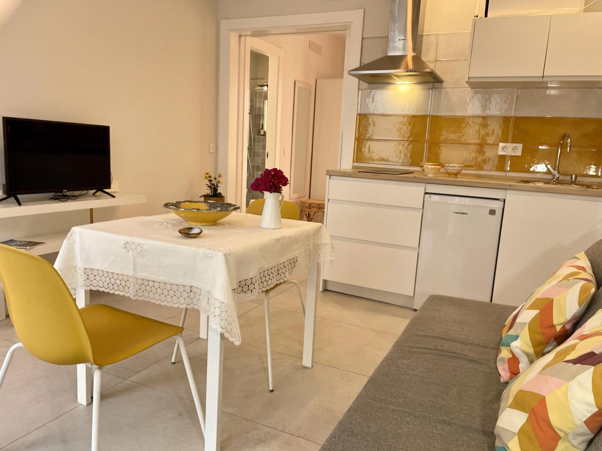 Apartamentos Madreselva Fernan Perez المظهر الخارجي الصورة