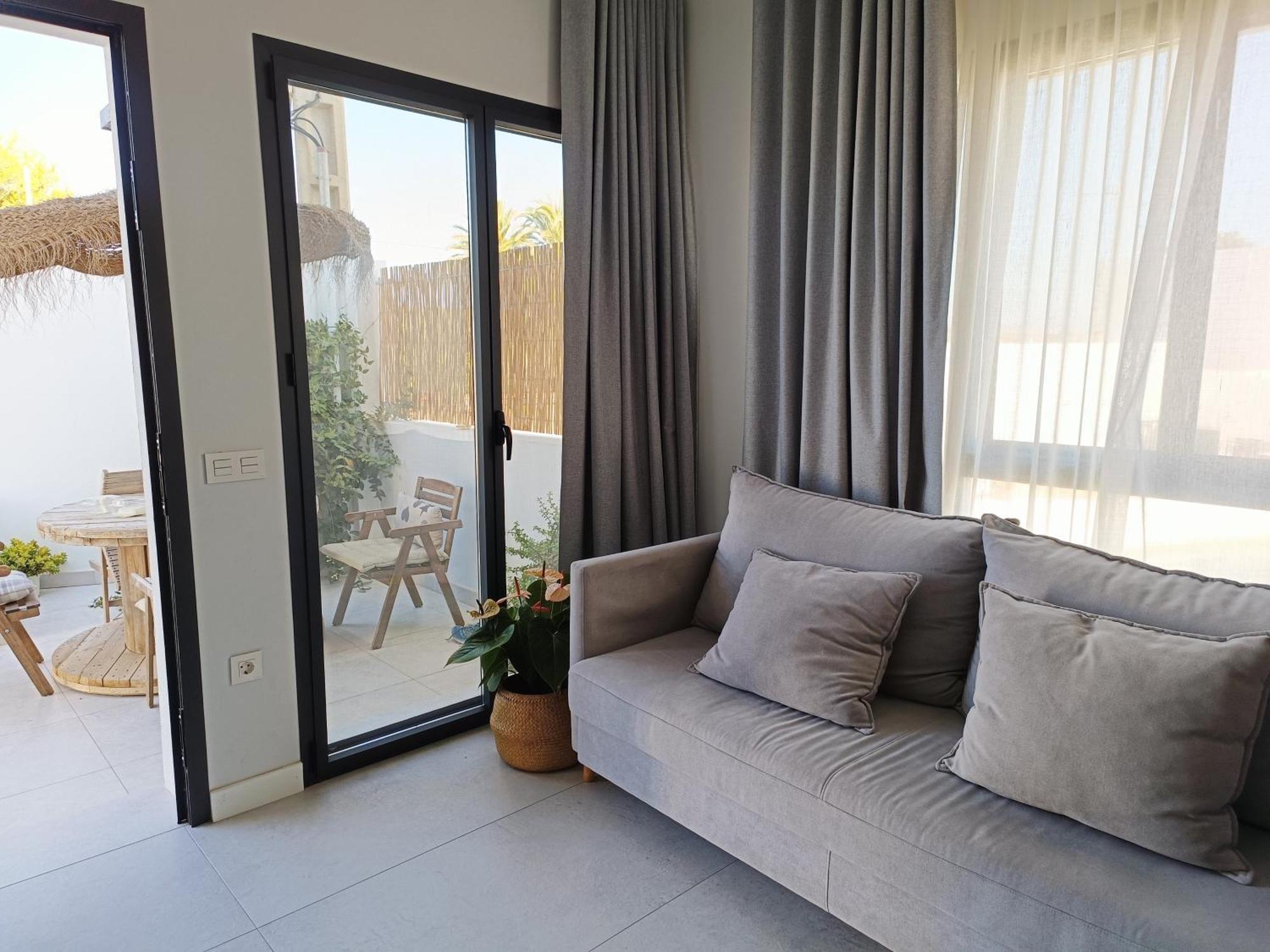 Apartamentos Madreselva Fernan Perez المظهر الخارجي الصورة